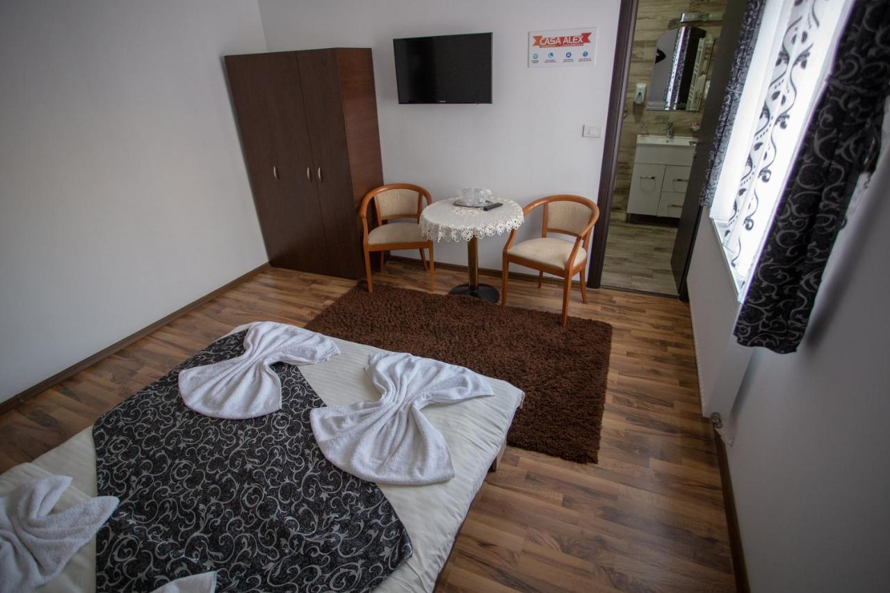 فندق Casa Alex Târgu Jiu المظهر الخارجي الصورة