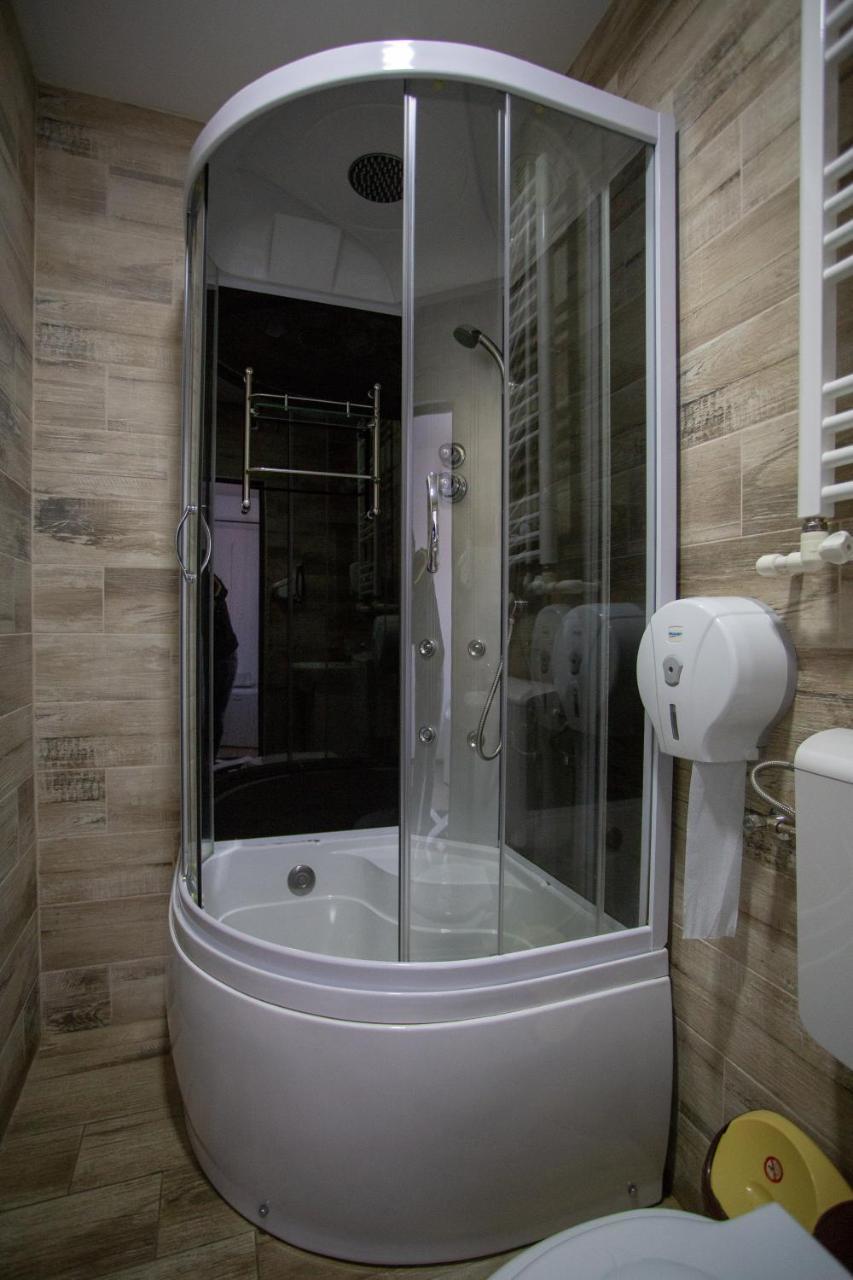 فندق Casa Alex Târgu Jiu المظهر الخارجي الصورة
