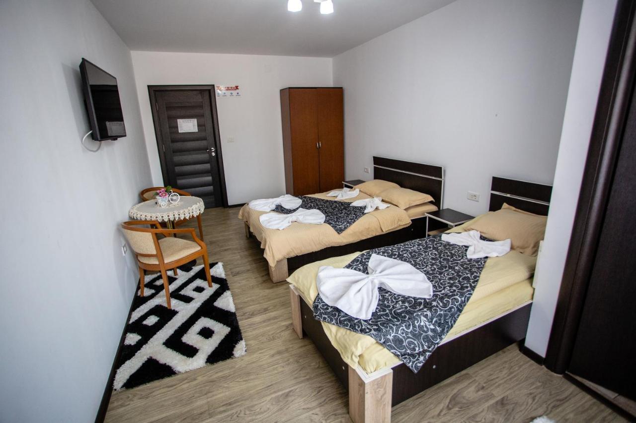 فندق Casa Alex Târgu Jiu المظهر الخارجي الصورة