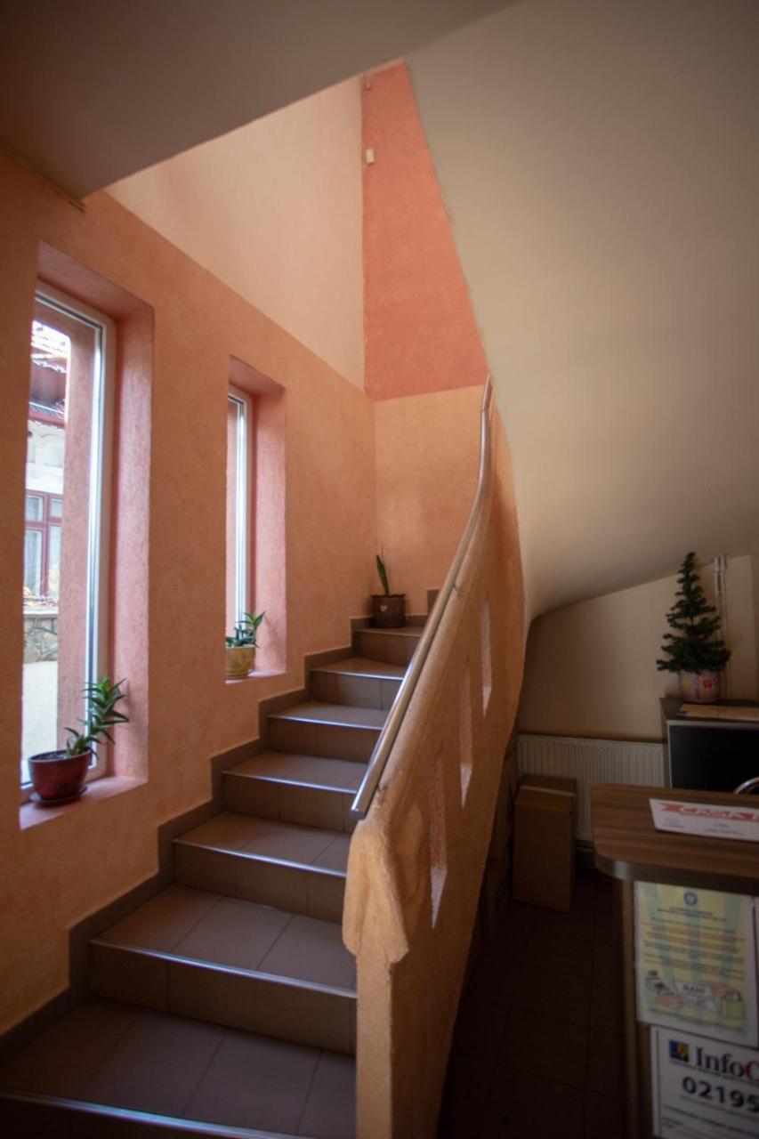 فندق Casa Alex Târgu Jiu المظهر الخارجي الصورة